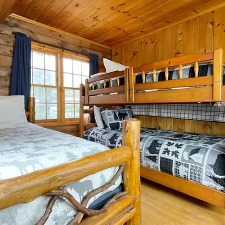 Cozy Log Cabin - Dog Friendly Halifax Exterior photo