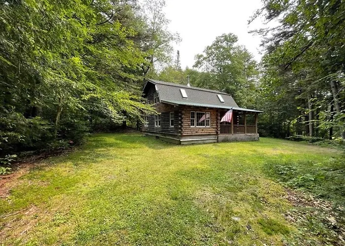 Cozy Log Cabin - Dog Friendly