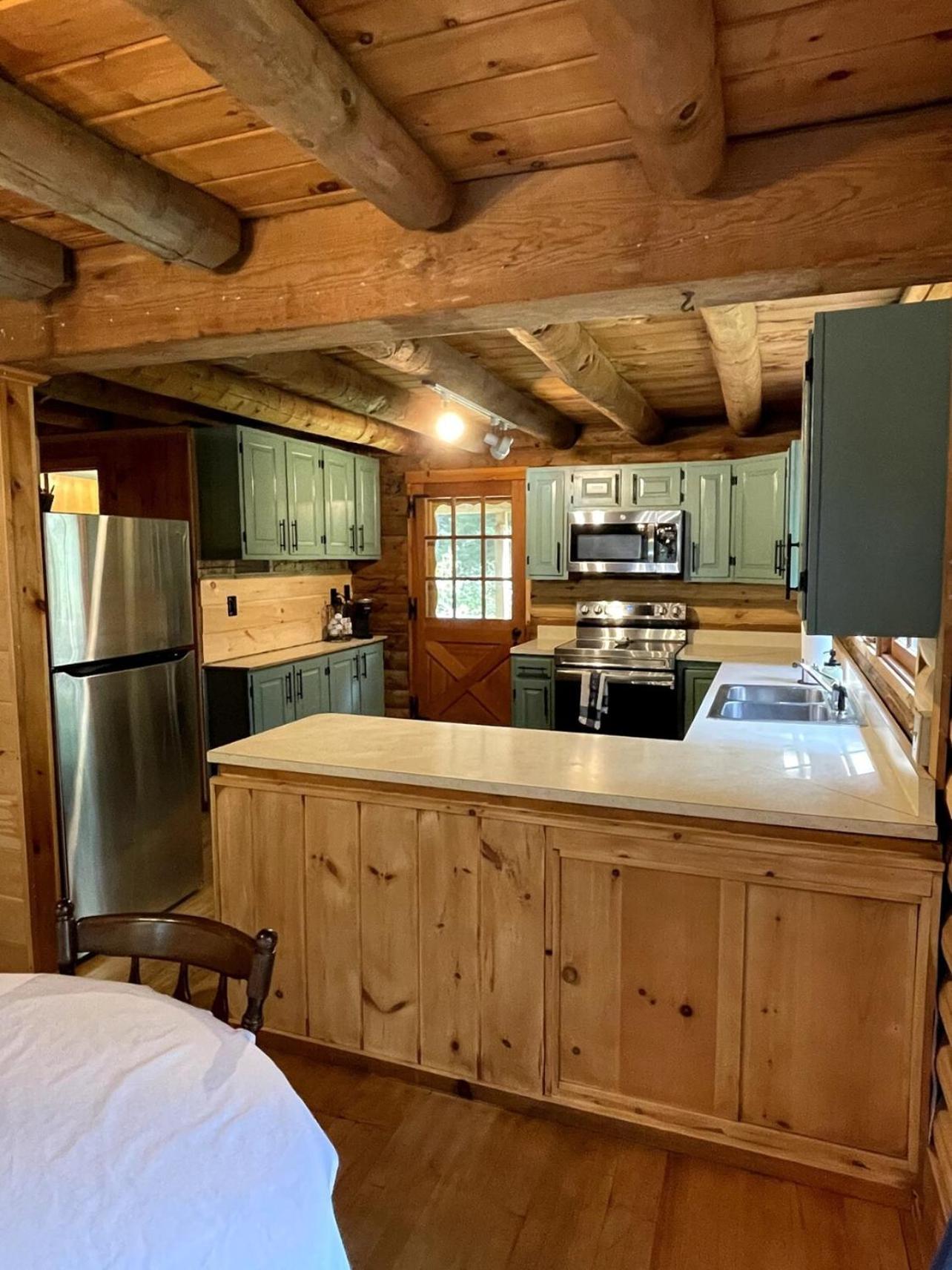 Hébergement de vacances Cozy Log - Dog Friendly Halifax